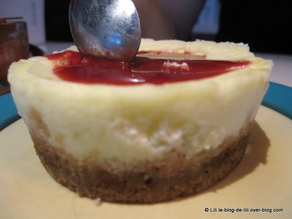Eat-sushi-10-cheesecake.JPG