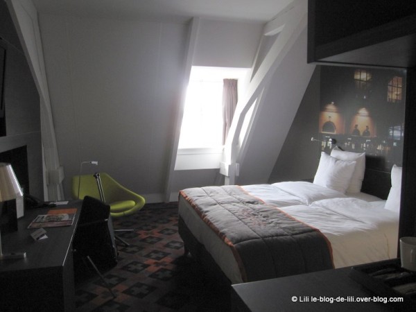 Eden-Manor-Amsterdam-Hotel-5-chambre.JPG