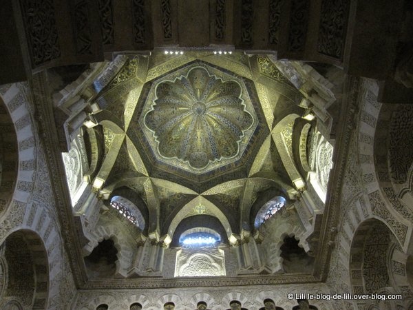 La grande mosquée de Cordoue donne envie de visiter des destinations orientales...