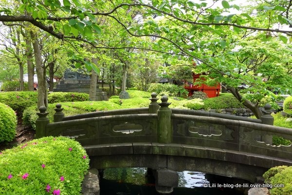 Tokyo : le quartier du temple Senso-ji, à Asakusa
