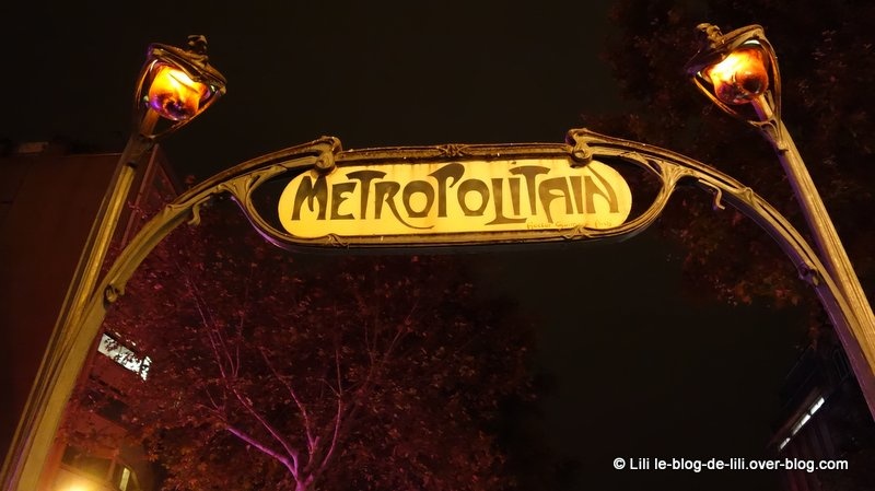 Promenade nocturne à Montmartre, du Moulin rouge au Sacré-Coeur
