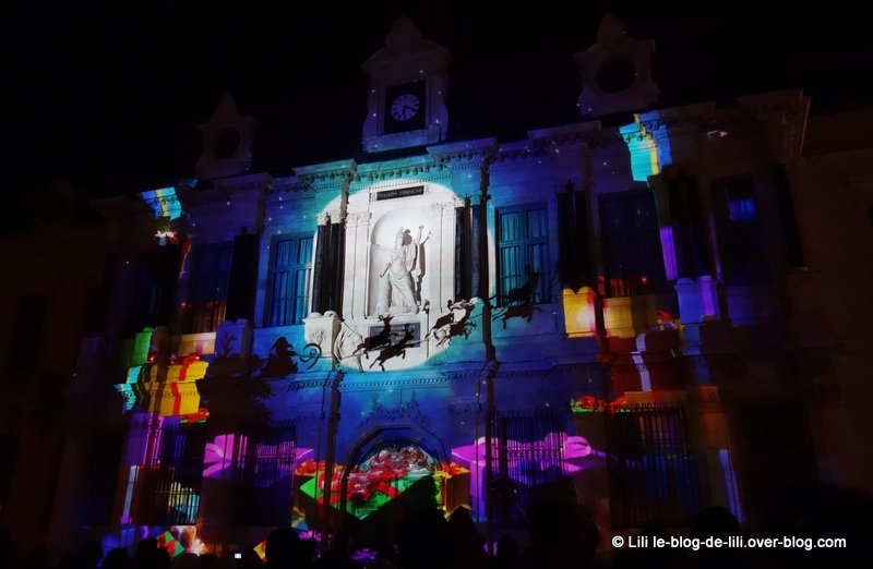 L'hôtel de ville de Troyes superbement illuminé jusqu'au 4 janvier 2014