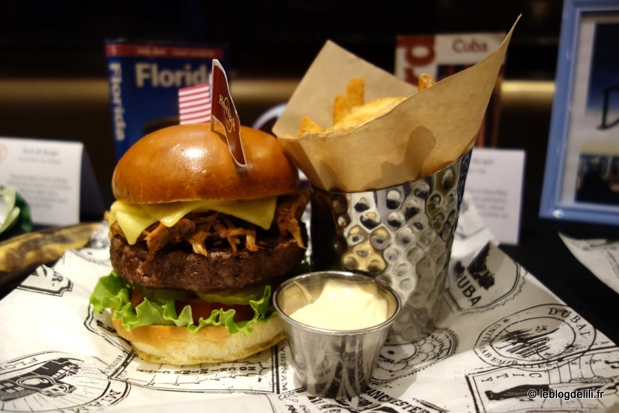 Le Hard Rock Cafe fait son World Burger Tour jusqu'à fin juin