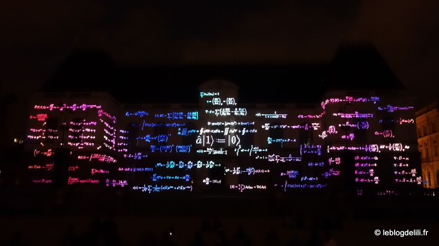 Lumières : le spectacle nocturne sur la place du Parlement de Bretagne, à Rennes 