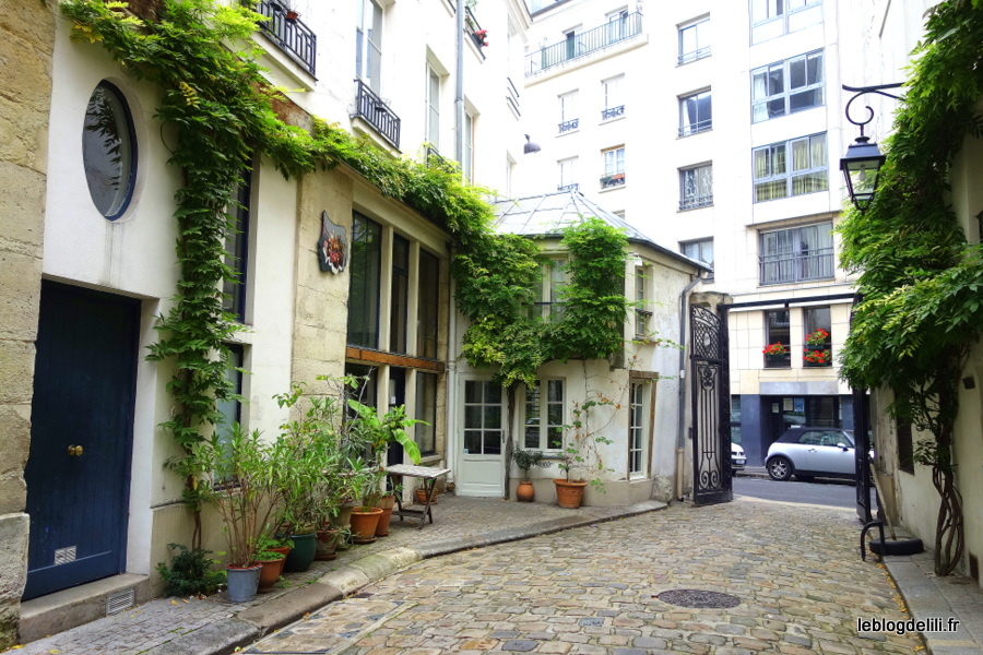 Cour Damoye (Paris 11e), une petite rue hors du temps 