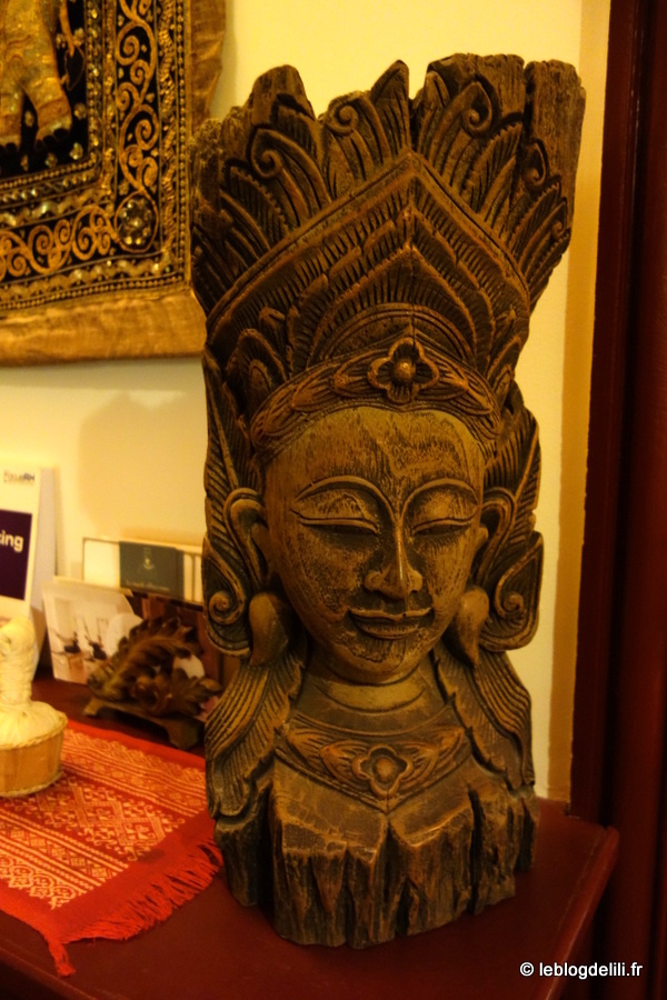 Un massage thaï traditionnel à l'Espace France-Asie, à Paris