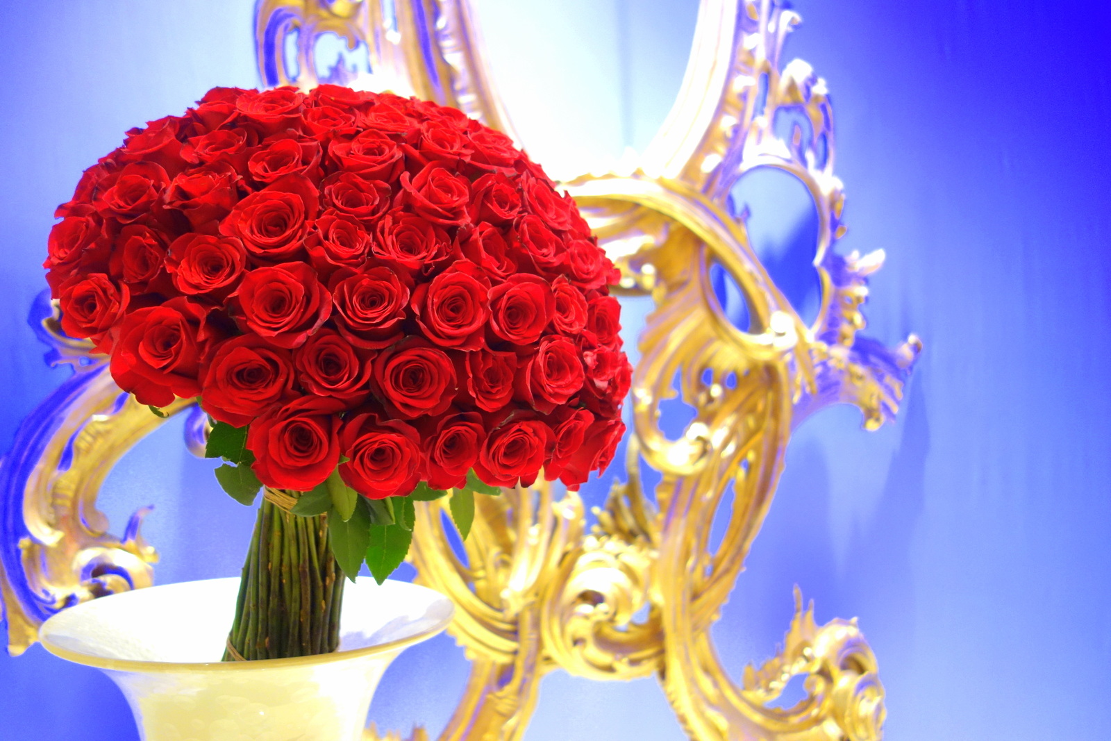 Un bouquet de roses pour les hôtes du Wynn