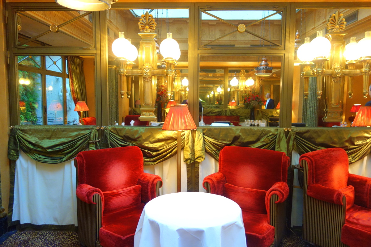 Tea time de Noël à l'hôtel, un 5 étoiles parisien - Le blog de Lili