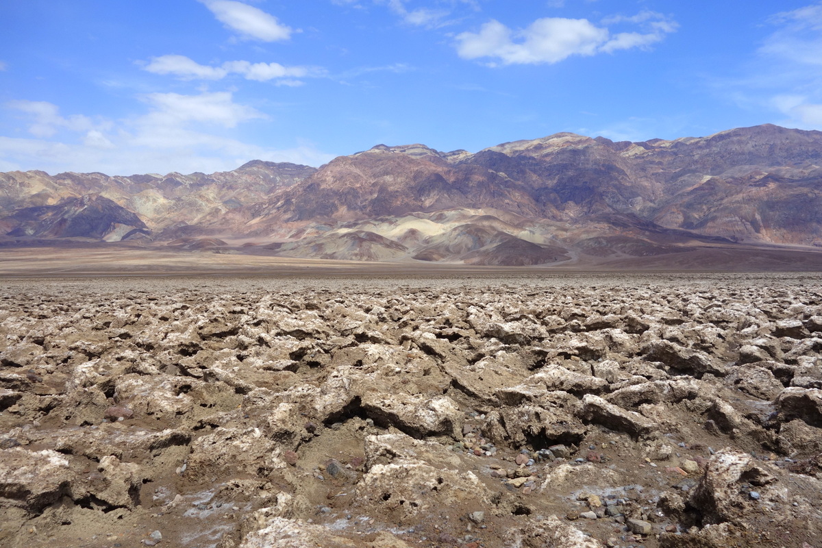Devil's Golf Course - Death Valley - french travel blog