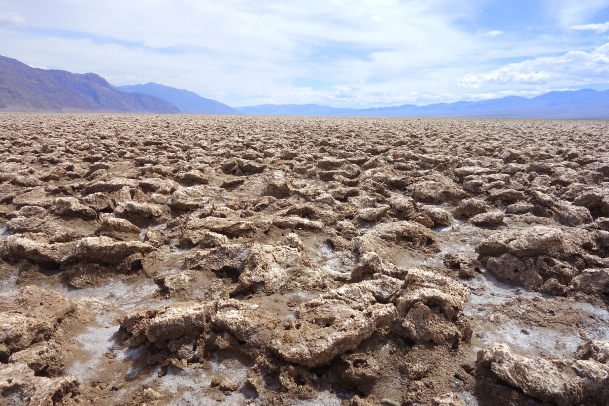 Devil's Golf Course - Death Valley - french travel blog