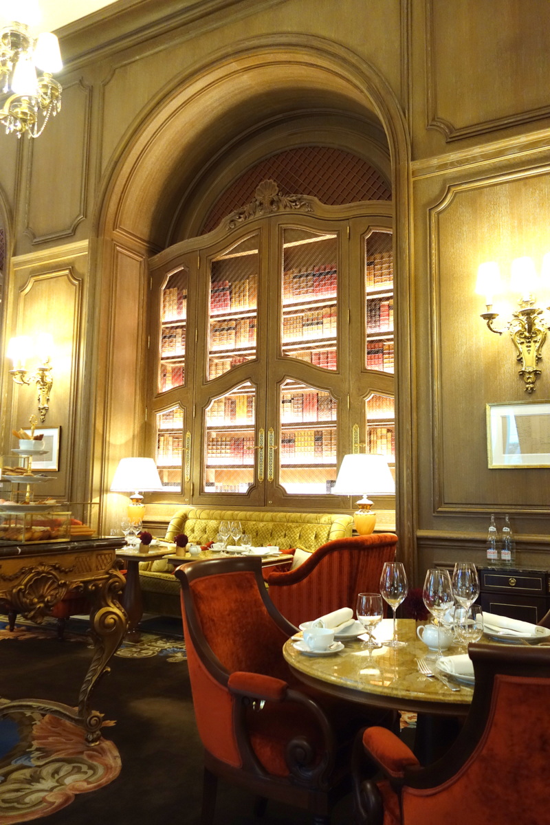 Ritz Paris - Goûter à la française au salon Proust - Le blog de Lili