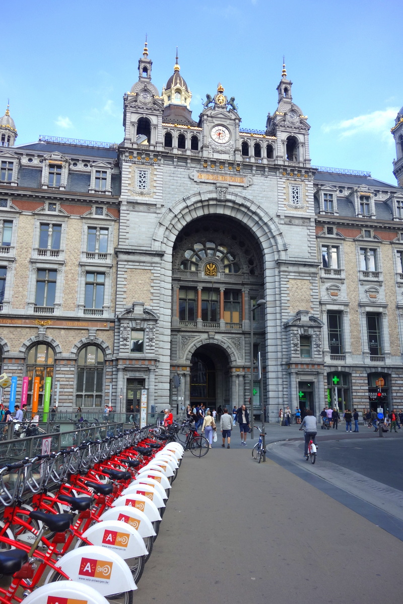 La gare d'Anvers, en Flandre - Photo : Le blog de Lili