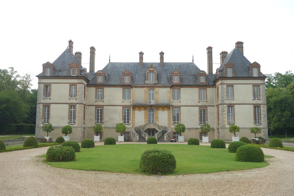 Une nuit au château de Bourron, en Seine-et-Marne - Le blog de Lili