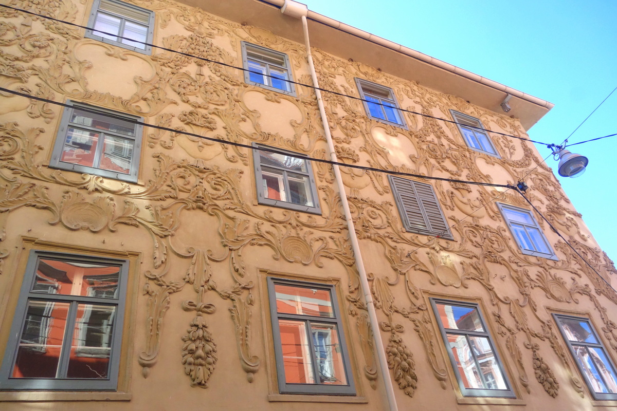 Voyage en Autriche - Graz - Façades d'immeuble typiques